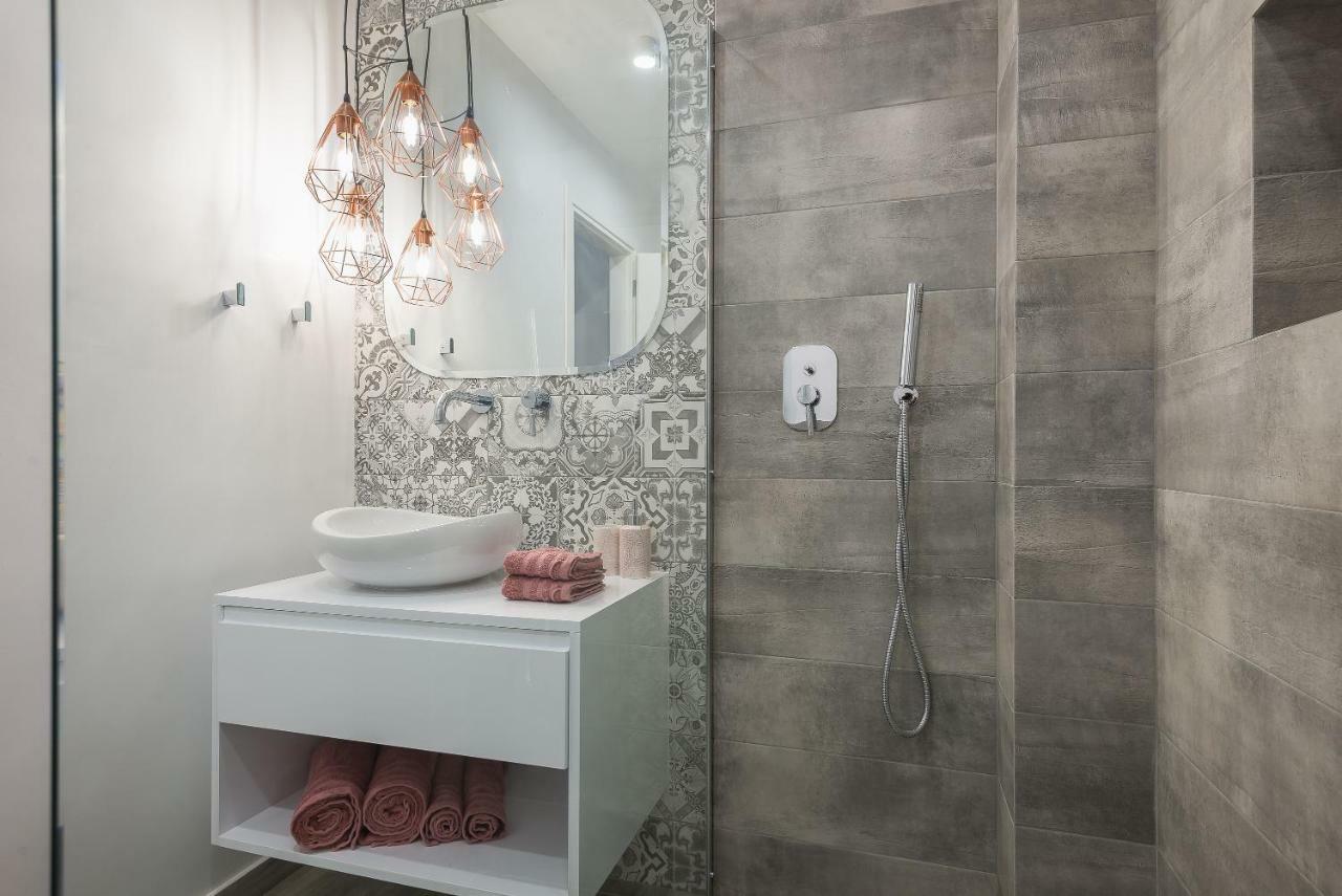 "Sunbow Earth"- Boutique New Apt In Dowtown Athènes Extérieur photo